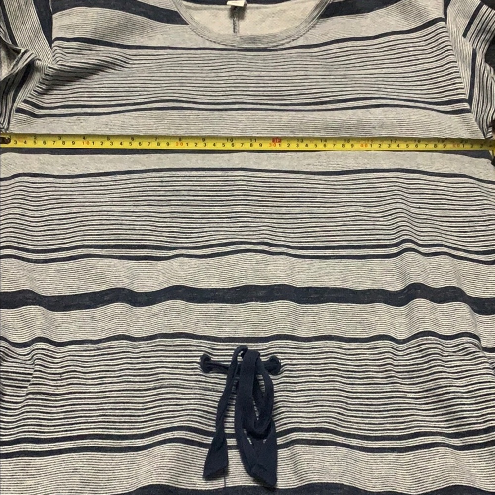 Dress - Picture 6 of 7